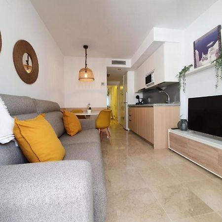 Apartamento Con Parking Con Piscina Junto A La Playa Benalmádena Eksteriør billede