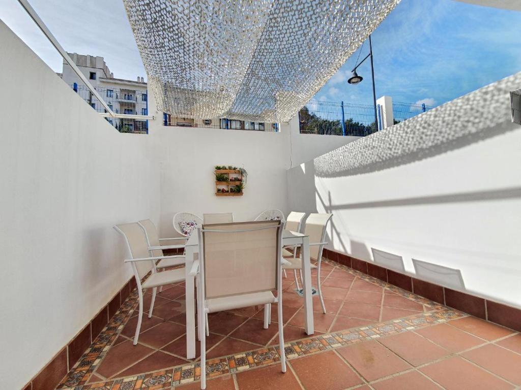 Apartamento Con Parking Con Piscina Junto A La Playa Benalmádena Eksteriør billede